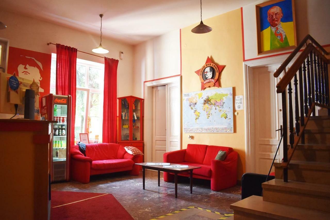 Good Bye Lenin Pub & Garden Hostel - Krakow — Photos 1